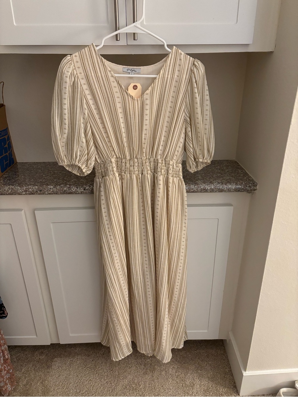 Cream Puff‑Sleeve Midi Dress